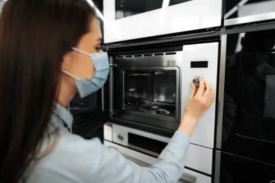 Microwave oven